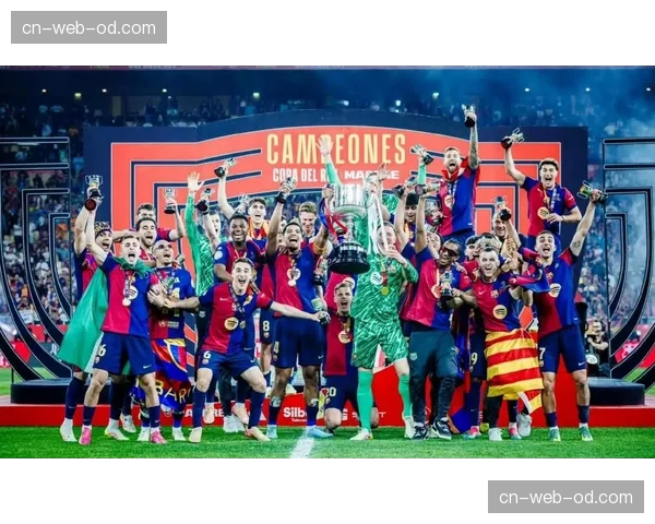 西甲争冠进入白热化阶段 巴萨皇马分差仅一分悬念持续